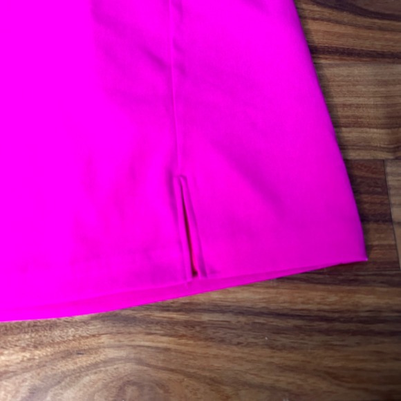 White Birch Black Label‎ Hot Pink Mini Skirt Women's 1X With Side Slit - Picture 2 of 9